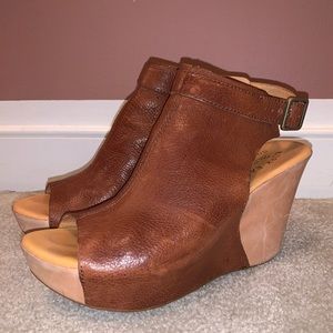 open toe wedge sandals